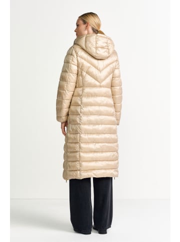 Rich & Royal Mantel in beige