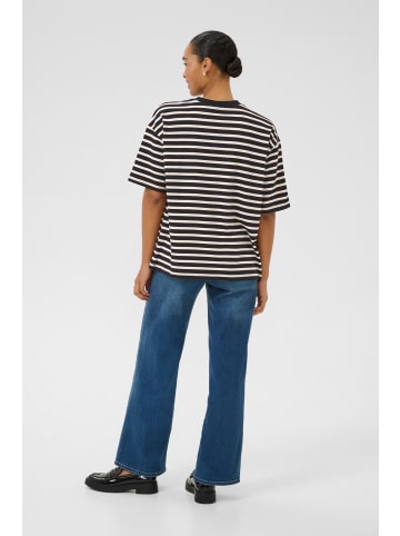 Kaffe T-shirt KAlora Oversize fit in Black / Broken white stripe