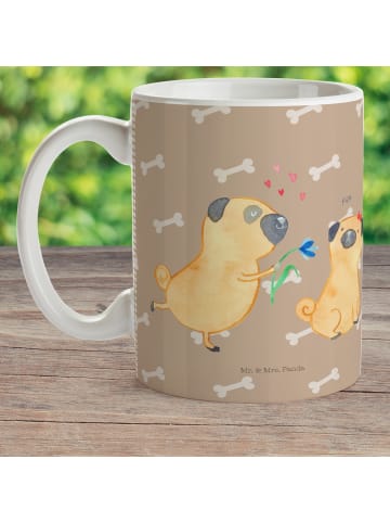 Mr. & Mrs. Panda Kaffeebecher Mops Verliebt ohne Spruch in Hundeglück