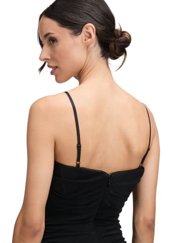 Vera Mont Abendkleid mit Spitzeneinsatz in Schwarz