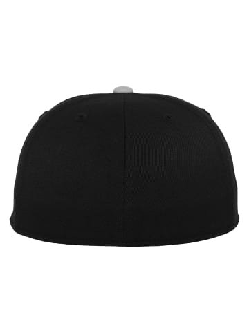  Flexfit 210 Fitted in blk/gry