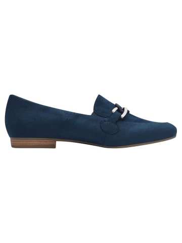 Jana Slipper in NAVY