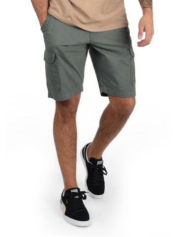 BLEND Cargoshorts in grün