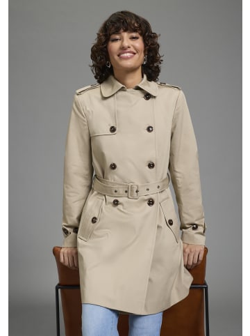 Laura Scott Trenchcoat in beige