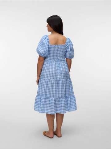 Vero Moda Gesmoktes Kleid in Bel Air Blue