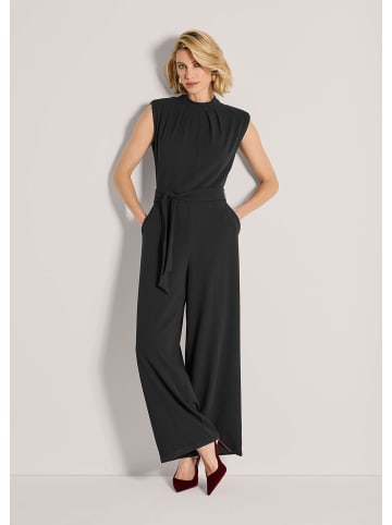 MADELEINE Eleganter Jumpsuit mit Stehkragen in schwarz