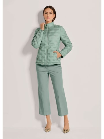 MADELEINE Jacke aus wattiertem Sommer-Stepp in hellsalbeigrün