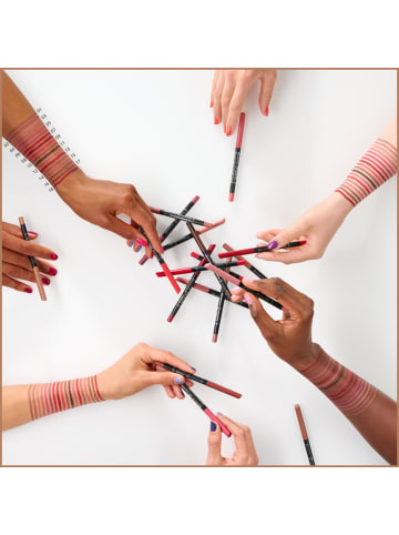 essence Lippenstiftstift 8H Matte Comfort - 18 Cherry On Top