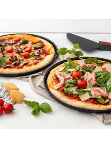 Zenker Pizza-Set mit 2 Blechen und Schneider Special - Countries, Ø 29 cm