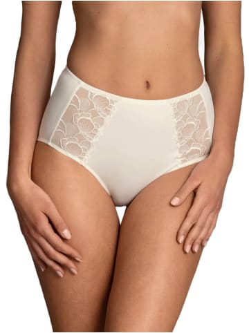 Anita Taillenslip Lucia in crystal