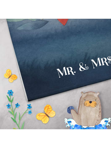 Mr. & Mrs. Panda Handtuch Gespenster  Liebe  Design mit Spruch in Weiß