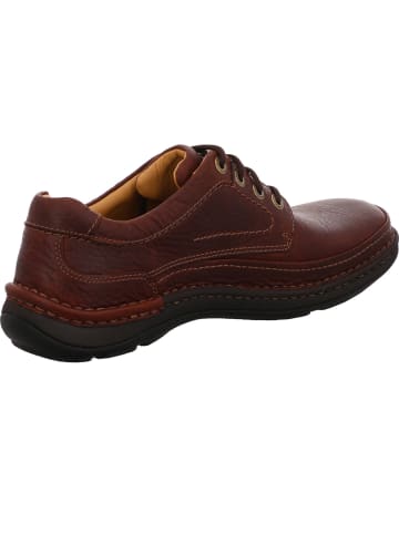 Clarks Klassischer Schnürschuh in braun