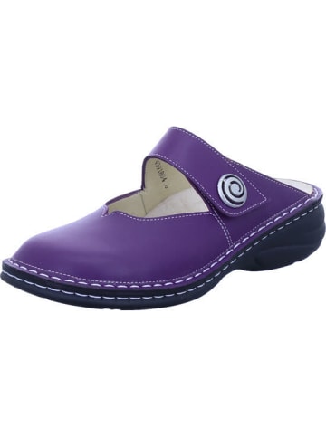Finn Comfort Clogs in lila