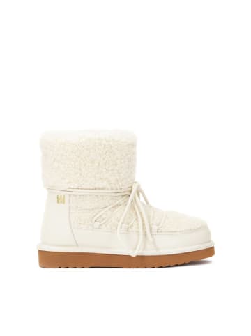 Kazar Boots in Creme