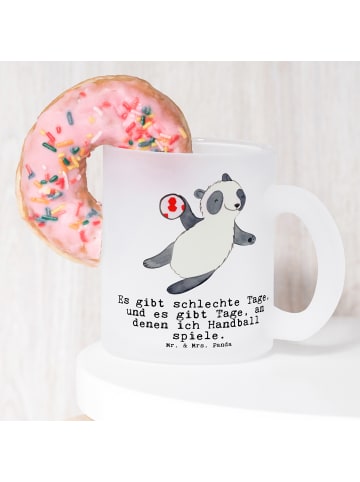 Mr. & Mrs. Panda Kaffeetasse Panda Handball spielen mit Spruch in Transparent