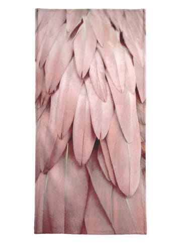 Juniqe Strandtuch "Pastel Feathers" in Rosa