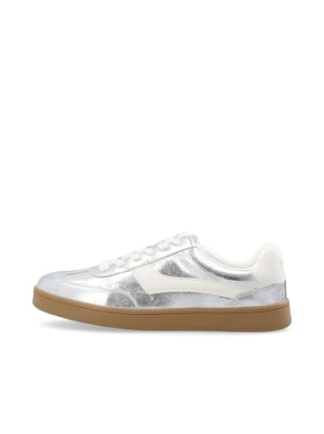 Bianco Low Top Sneaker in Silver
