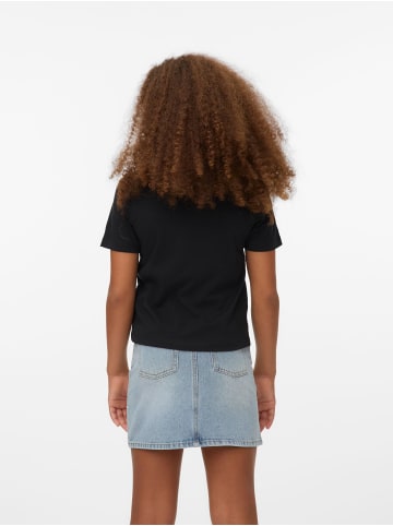 Vero Moda Girl T-shirt in Black