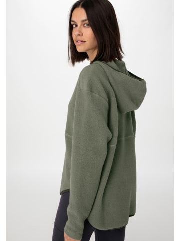 Hessnatur Fleece-Hoodie in oliv