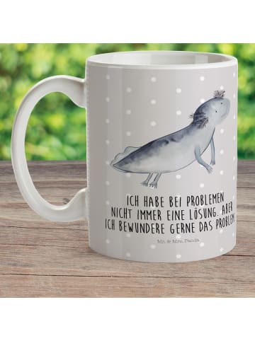Mr. & Mrs. Panda Tasse Axolotl Schwimmen mit Spruch in Grau Pastell