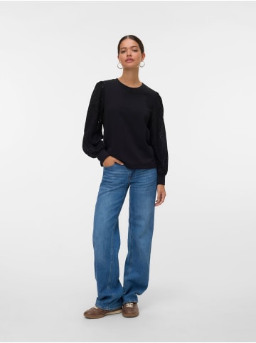 Vero Moda Sweatshirt in Black
