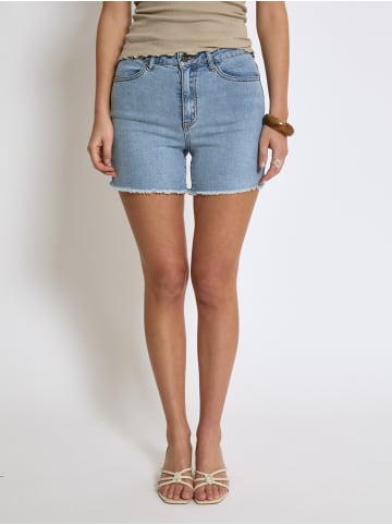 Peppercorn Shorts in Light Blue Wash