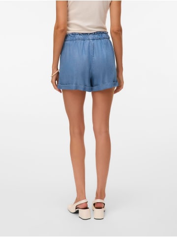 Vero Moda Shorts in Medium Blue Denim