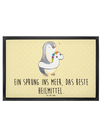 Mr. & Mrs. Panda Fußmatte Sommermeerheilkraft mit Spruch in Gelb Pastell