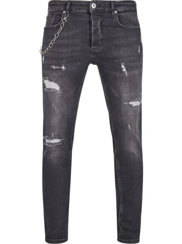 2Y Premium Tapered Jeans in black