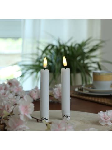 Adilina 2x LED Stabkerzen LINA Rustik-Optik Echtwachs H: 16cm in weiß