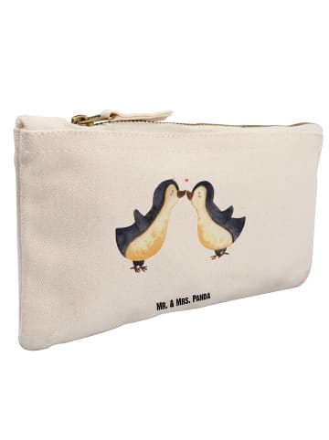 Mr. & Mrs. Panda Make-up-Tasche Pinguin Liebe ohne Spruch in Weiß