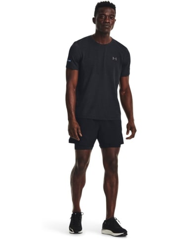 Under Armour T-Shirt "Seamless Stride" in Schwarz