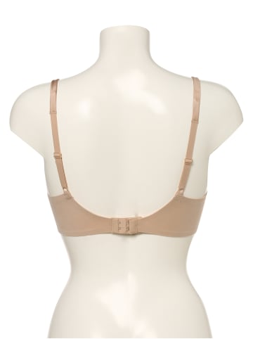 Triumph BH in nude