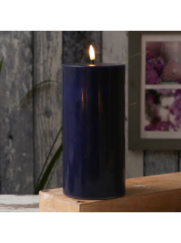 Deluxe Homeart LED Kerze Mia Echtwachs flackernd H: 20cm D: 10cm in königsblau