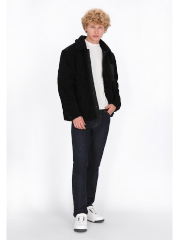 MO Jacket in black