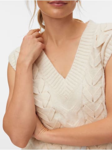 Vero Moda V-Ausschnitt Pullunder mit Zopfstrickmuster in Birch