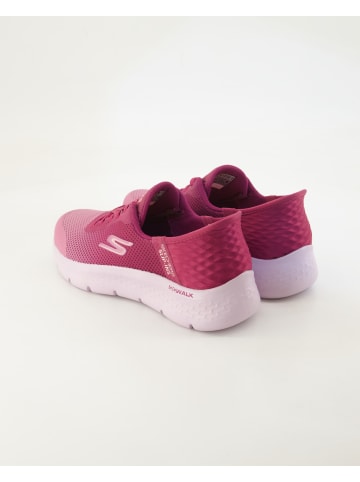 Skechers Slip On Sneaker in Pink