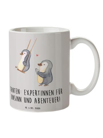 Mr. & Mrs. Panda Tasse Tante Abenteuer mit Spruch in Grau Pastell