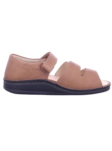 Finn Comfort Sandale in braun