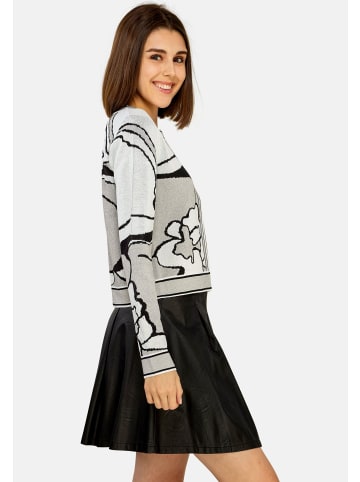 TOOCHE Jacke & Mantel "Cardigan Muster" in Schwarz