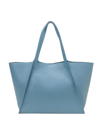 Marc O'Polo Shopper Model Biana in Stormy Sea