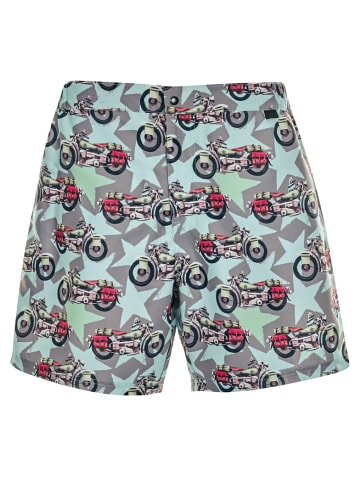 wavebreaker Shorts in grau