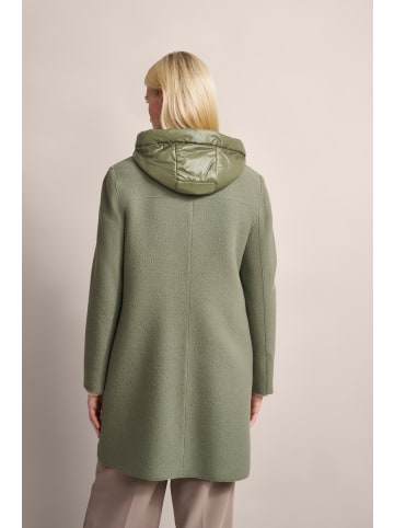 Bugatti Mantel in oliv