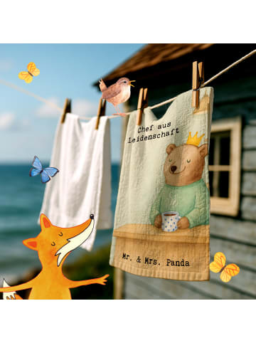 Mr. & Mrs. Panda Gästehandtuch Chef Leidenschaft Design mit Spruch in Weiß