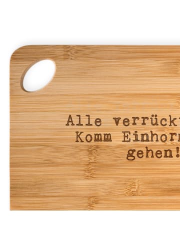 Mr. & Mrs. Panda Hackbrett Alle verrückt hier. Komm... mit Spruch in Braun