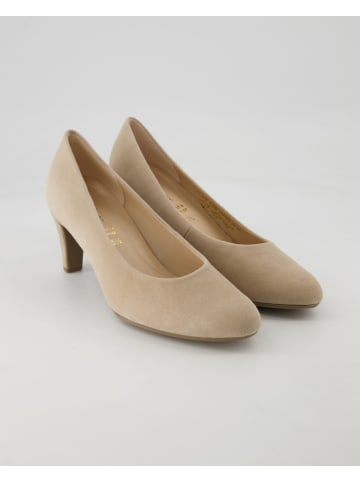 Gabor Business Pumps in Beige