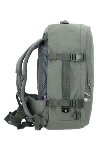 Cabinzero Travel Cabin Bag Classic Pro 32L Rucksack 46 cm Laptopfach in georgian khaki