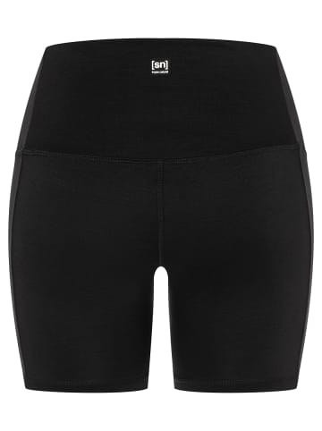 super.natural Merino Shorts LIQUID FLOW in schwarz