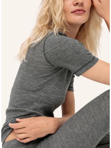 Hessnatur Halbarm-Funktionsshirt in anthrazit