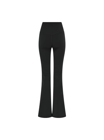 girlfriend collective Hosen Float in Black